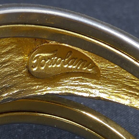 Tortolani Gold Plated Hinged Cuff Bracelet Leaf Design Faux Pearls 1960s Vintage - Picture 9 of 10